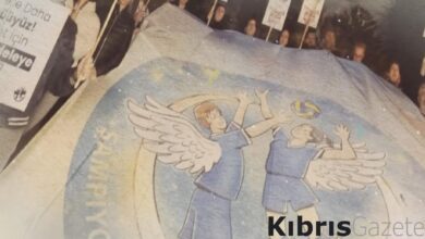 ulkemiz sanatcilarindan sampiyon melekler icin agit iKwWKcQ4