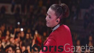 yesim salkimdan sampiyon meleklere ozel sarki nUkufacq