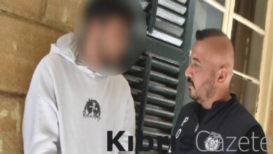 ayakkabinin icine gizledigi gozluk kilifinda uyusturucu bulundu Q2caaV2R