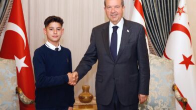 cumhurbaskani tatar macilayi kabul ederek basarilarindan dolayi kutladi qIG1Hs5L