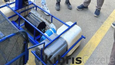 dau ogrencileri deniz yuzeyinden kati atik ve yagi toplayacak arac gelistirdi kLfICezR