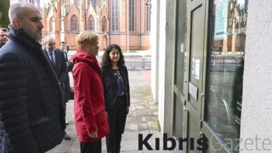 Hannover'de Türk Başkonsolosluğu'na saldırı: Belediye Başkanı ile Emniyet Müdürü ziyaret etti 2 hannoverde turk baskonsolosluguna saldiri belediye baskani ile emniyet muduru ziyaret etti 5Gd7jgMl