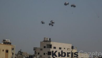 Saldırı altındaki Gazze'ye havadan yardım malzemesi indirildi 4 saldiri altindaki gazzeye havadan yardim malzemesi indirildi GpNzPbFd