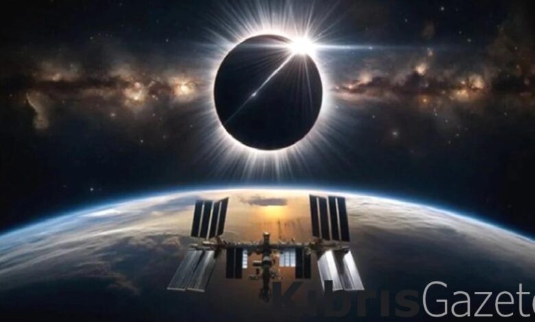 Astronotlar paylaştı: Tam Güneş tutulmasının uzaydan görüntüleri 11 astronotlar paylasti tam gunes tutulmasinin uzaydan goruntuleri B5guj4ET