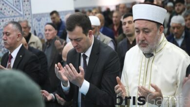 Avusturya’da Müslümanlar bayram namazını kıldı 7 avusturyada muslumanlar bayram namazini kildi diLZExPR