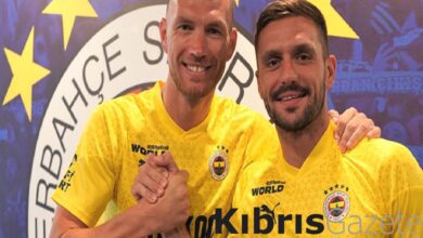 edin dzeko ve dusan tadicten takimla toplanti o kupayi alacagiz YcUEZOPj