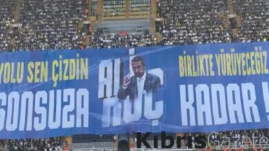 fenerbahce tribunlerinden ali koc icin pankart dcRlxBuy