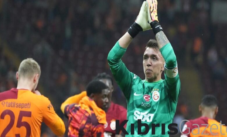 Fernando Muslera, Süper Lig'in yine en iyisi! 16. kupaya gözünü dikti 1 fernando muslera super ligin yine en iyisi 16 kupaya gozunu dikti E4sspWSI