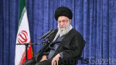 İran dini lideri Ayetullah Ali Hamaney, 2 bin 127 mahkumu affetti 5 iran dini lideri ayetullah ali hamaney 2 bin 127 mahkumu affetti L3INvHw2