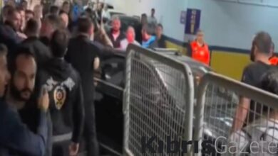 kadikoyde mac sonu olay mert hakan yandas yine basrolde LmSWzizR