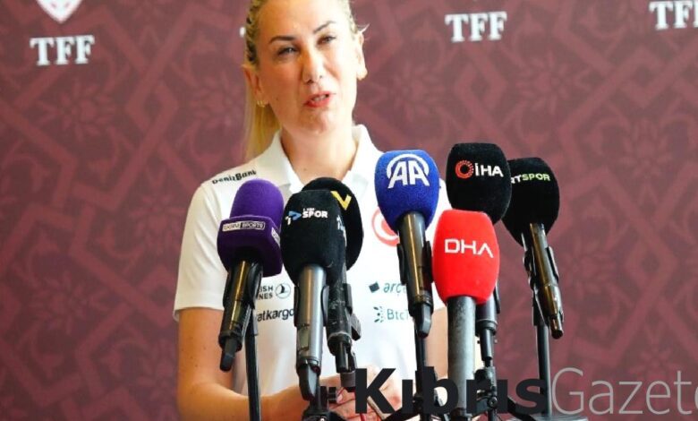 Necla Güngör Kıragası: Oyuncularımız özveriyle çalışıyor 1 necla gungor kiragasi oyuncularimiz ozveriyle calisiyor VNm3Ccmi