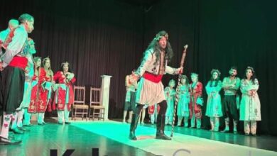 pygmalion bir demokrasi muzikali magusada sahneleniyor AH5QnyWF