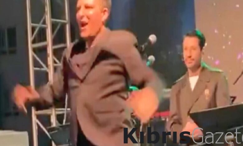 Rafet El Roman’dan ilginç dans performansı 1 rafet el romandan ilginc dans performansi c5usSwXU