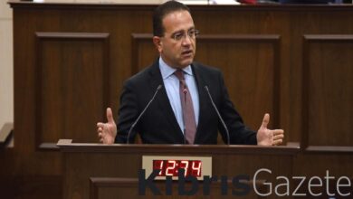 sahali makam arabalarina mavi cakarli lambalar neden takildi ctQ7DTFh