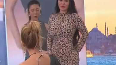 sarkici ebru polata canli yayinda kalca kontrolu yapildi xYOZif1A