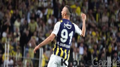 serdar dursun fenerbahce formasiyla bu sezonki ikinci golunu atti H7E6tL5V