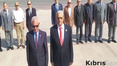 tmt mucahitler dernegi ataturk bustune ve tekke bahcesindeki sehitler anitina celenk koydu tmMYaSG6