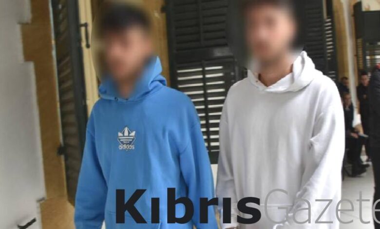 Uyuşturucu, çakı, bıçak, beyzbol sopası ve mınçıkayla yakalanmışlardı, teminata bağlandılar 6 uyusturucu caki bicak beyzbol sopasi ve mincikayla yakalanmislardi teminata baglandilar i4cpb6cm
